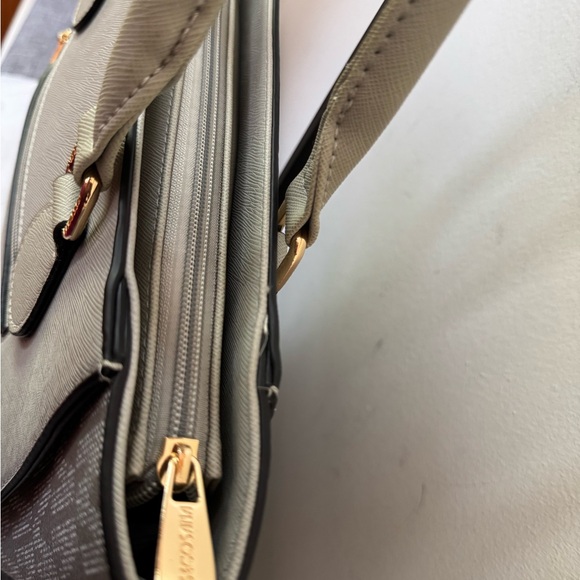 Gray Satchel with Gold Accents and Structured Design - Picture 7 of 11